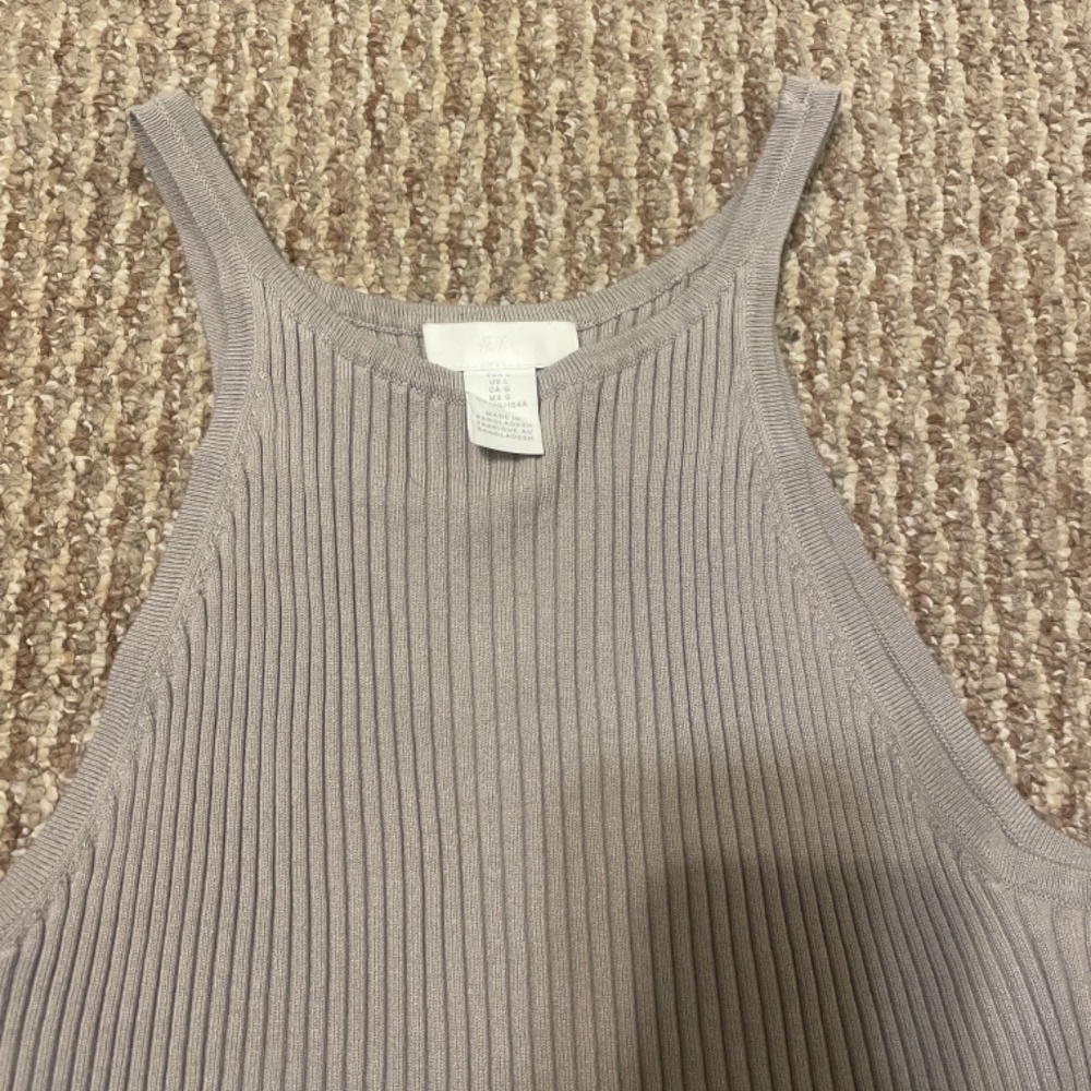 H&M Ribbed Tank - Picture 3 of 4